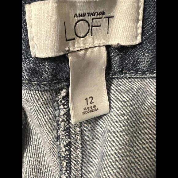 Ann Taylor Loft Womens Jeans Size 12 Medium Wash With Button Accents - Picture 12 of 12